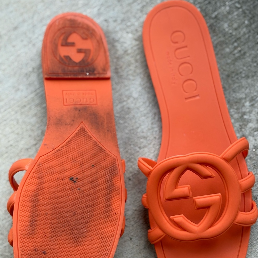 Gucci Orange Rubber Slide Sandals - Picture 4 of 6